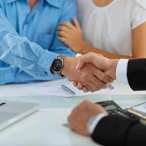 sales agreement shaking hands